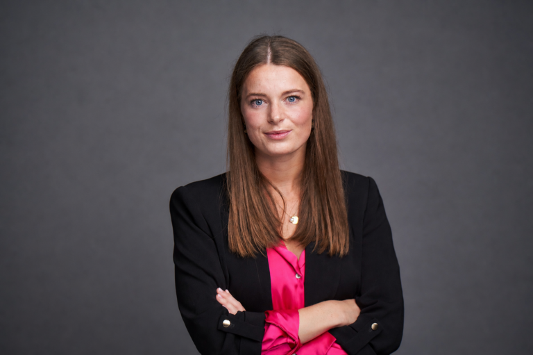 Helen Kuhnle