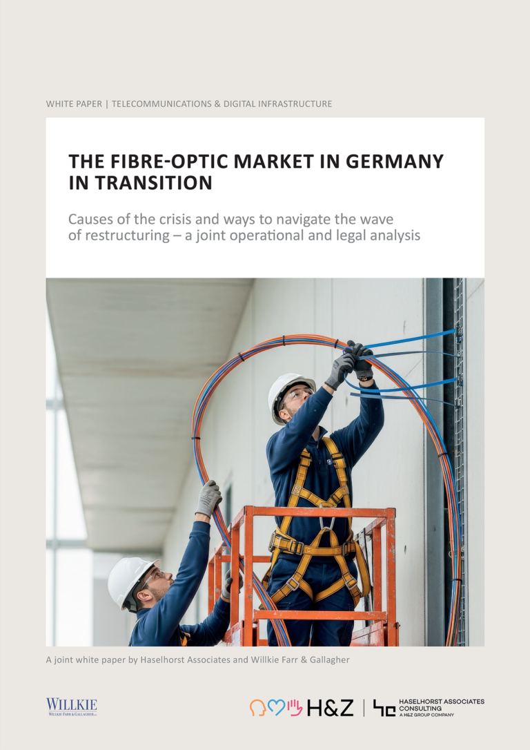 English cover of the white paper on the fibre-optic market in Germany in transition | H&Z